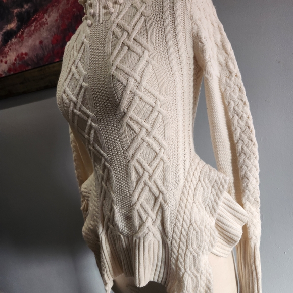 BCBG MAXAZRIA turtle neck white cable knit top - Picture 6 of 16
